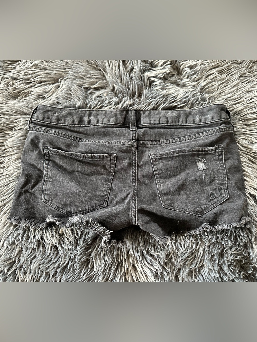 Express Washed Black Button-Fly Distressd Denim Shorts size 8 - Picture 2 of 4